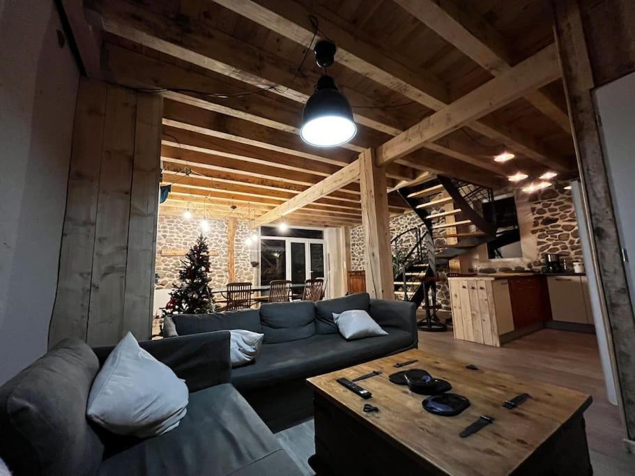 La Grange De La Gratade Villa Rochefort-Montagne Exteriör bild
